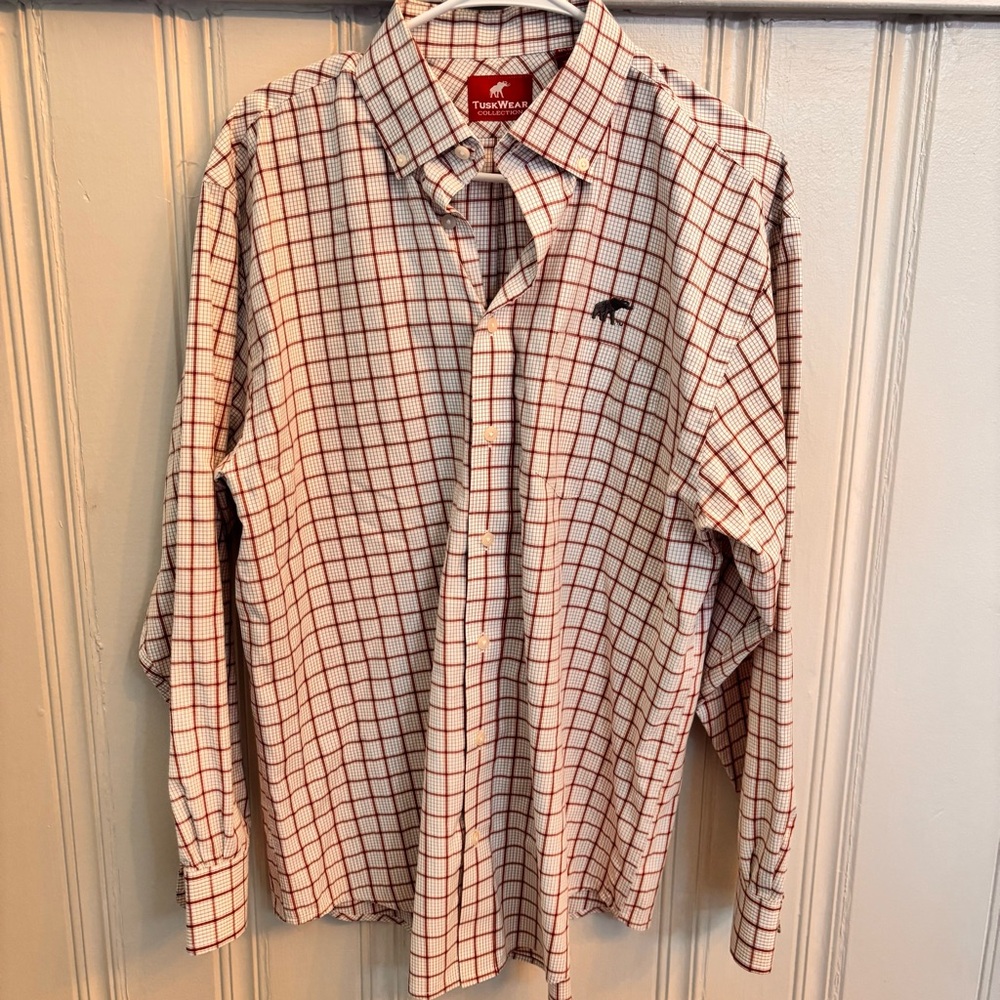 University of Alabama Tuskwear men’s L plaid game day button up elephant logo